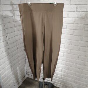 NWT Kirkland Signature Ladies Size XL  4 Way Stretch Pull On Style Ankle Pants